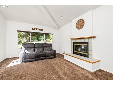 1975 W 34th Avenue Eugene OR 97405