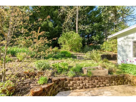 1975 W 34th Avenue Eugene OR 97405