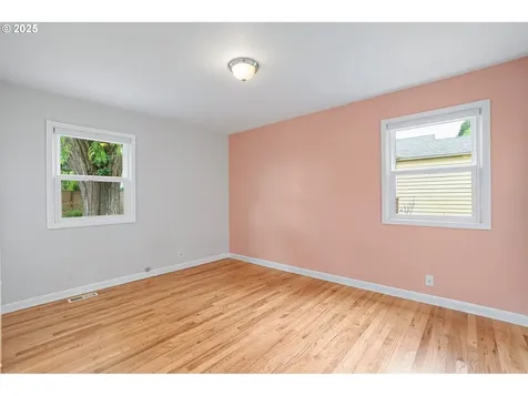 2543 NE 92nd Avenue Portland OR 97220