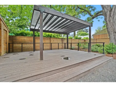 2543 NE 92nd Avenue Portland OR 97220