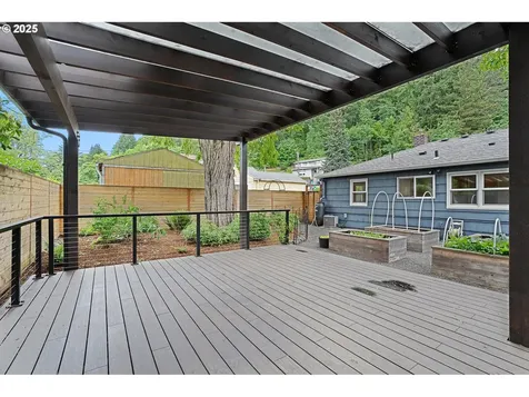 2543 NE 92nd Avenue Portland OR 97220