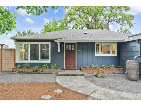 2543 NE 92nd Avenue Portland OR 97220