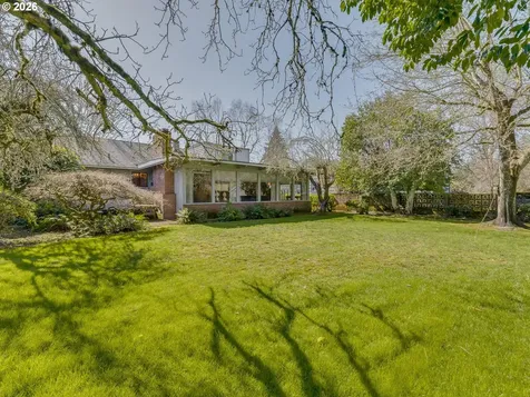 1935 NE Orchard Avenue Mcminnville OR 97128