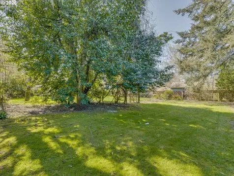 1935 NE Orchard Avenue Mcminnville OR 97128