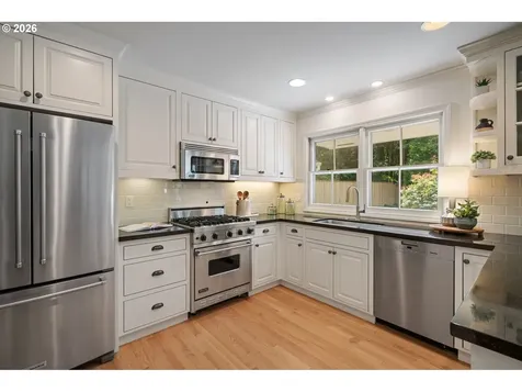 3000 Westview Court Lake Oswego OR 97034