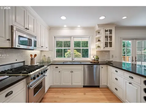 3000 Westview Court Lake Oswego OR 97034