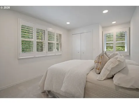3000 Westview Court Lake Oswego OR 97034