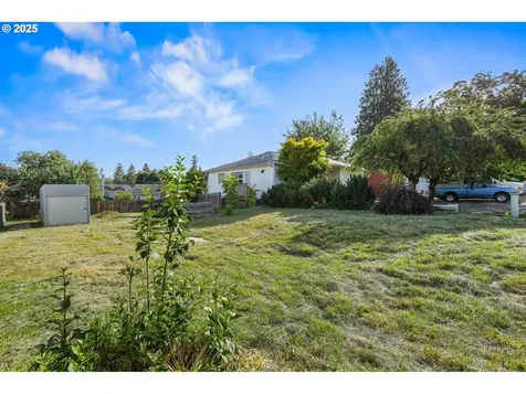 38565 Pleasant Street Sandy OR 97055