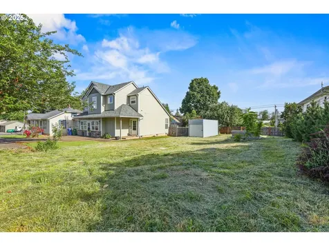 38565 Pleasant Street Sandy OR 97055