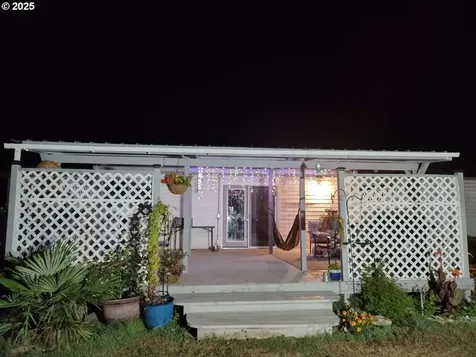 260 Crona Street Junction City OR 97448
