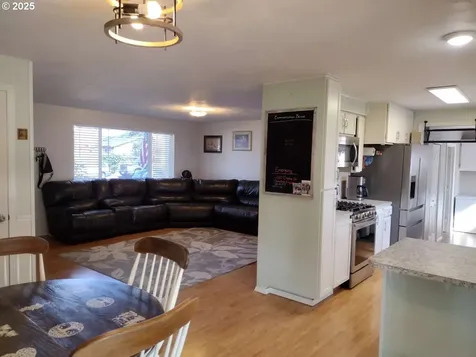 260 Crona Street Junction City OR 97448