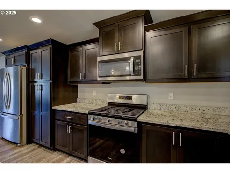 325 Brady Lane Roseburg OR 97471