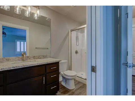 325 Brady Lane Roseburg OR 97471