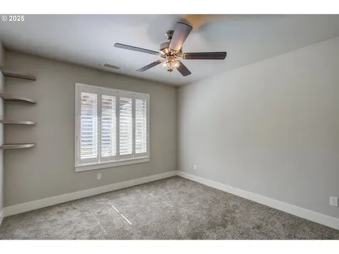 325 Brady Lane Roseburg OR 97471