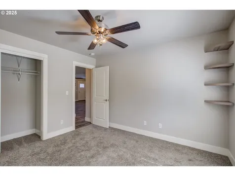 325 Brady Lane Roseburg OR 97471