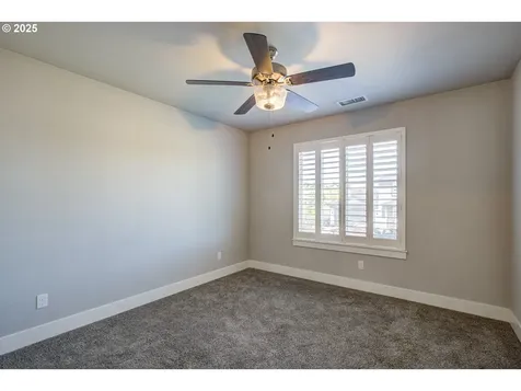 325 Brady Lane Roseburg OR 97471