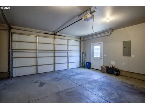 325 Brady Lane Roseburg OR 97471