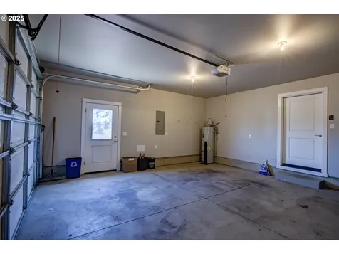 325 Brady Lane Roseburg OR 97471