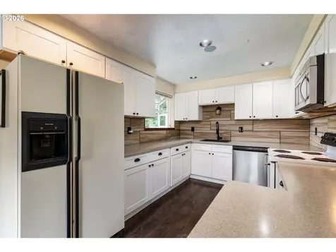 69885 Beaver Hill Drive Rainier OR 97048
