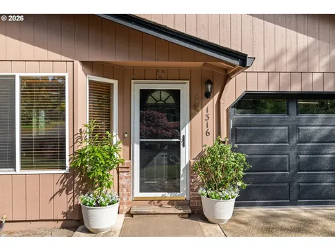 1316 NW Maple Lane Camas WA 98607