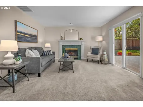 305 SW 169th Place Beaverton OR 97006