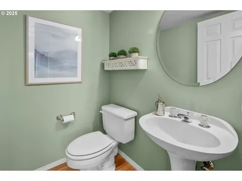 305 SW 169th Place Beaverton OR 97006