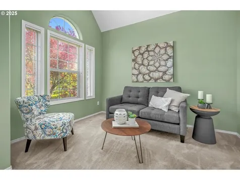 305 SW 169th Place Beaverton OR 97006
