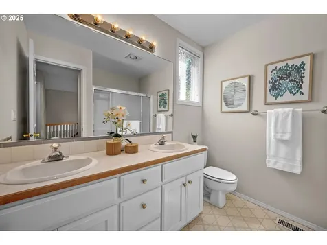 305 SW 169th Place Beaverton OR 97006