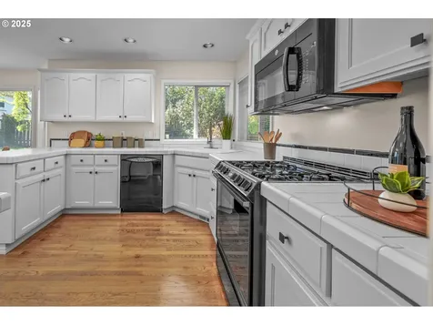 305 SW 169th Place Beaverton OR 97006