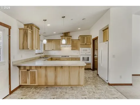 19243 Central Point Road Oregon City OR 97045