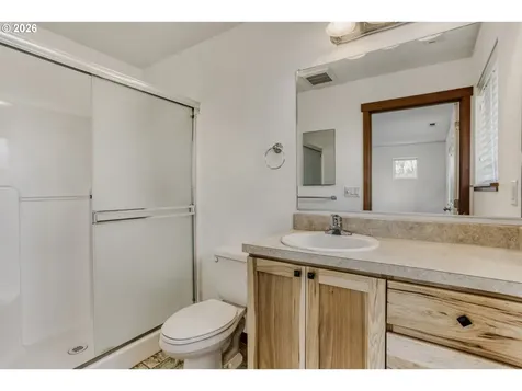 19243 Central Point Road Oregon City OR 97045