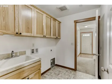 19243 Central Point Road Oregon City OR 97045