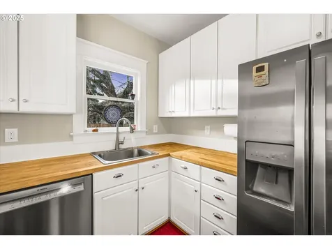 6109 NE 7th Avenue Portland OR 97211