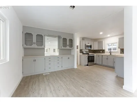 4424 SE Roethe Road Milwaukie OR 97267