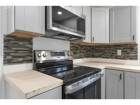 4424 SE Roethe Road Milwaukie OR 97267