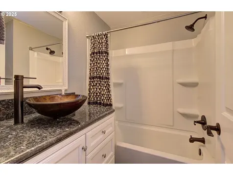 18717 NE 208th Court Brush Prairie WA 98606