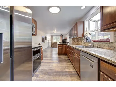 18717 NE 208th Court Brush Prairie WA 98606