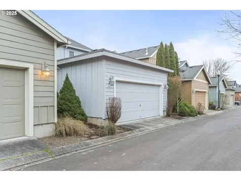 3321 SE Ironwood Avenue Hillsboro OR 97123