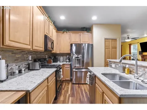 3321 SE Ironwood Avenue Hillsboro OR 97123