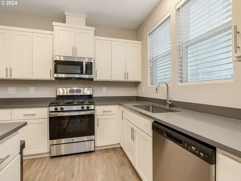 8473 SE Crabapple Street Hillsboro OR 97123
