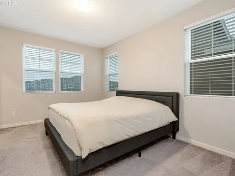 8473 SE Crabapple Street Hillsboro OR 97123
