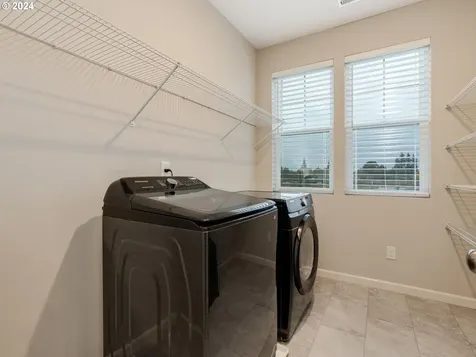 8473 SE Crabapple Street Hillsboro OR 97123