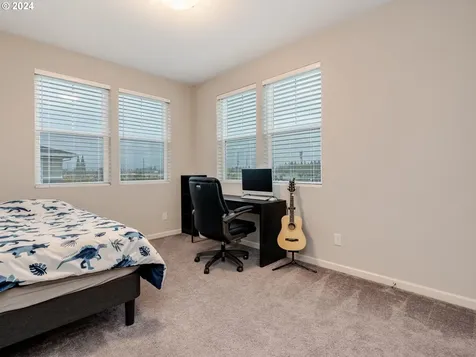 8473 SE Crabapple Street Hillsboro OR 97123