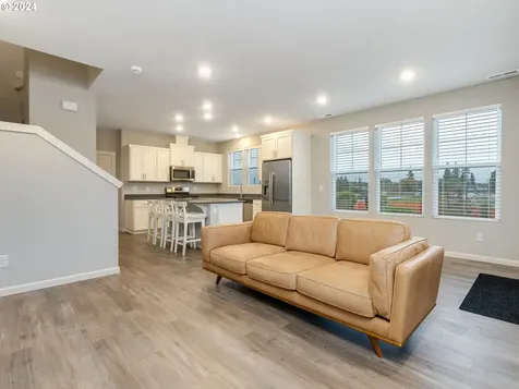 8473 SE Crabapple Street Hillsboro OR 97123