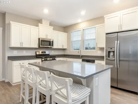 8473 SE Crabapple Street Hillsboro OR 97123