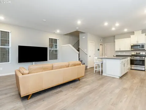 8473 SE Crabapple Street Hillsboro OR 97123
