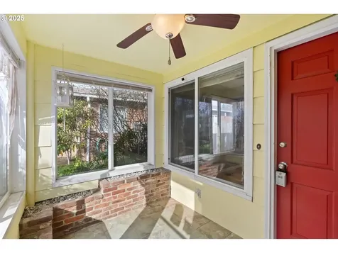 527 W Berdine Street Roseburg OR 97471