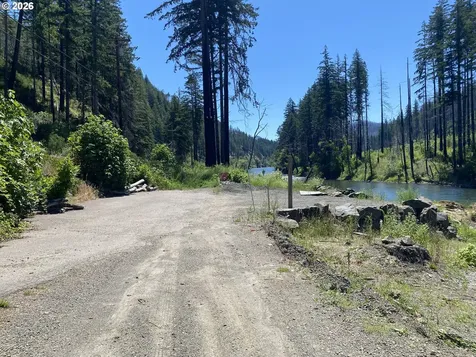 48188 Mckenzie Highway Vida OR 97488