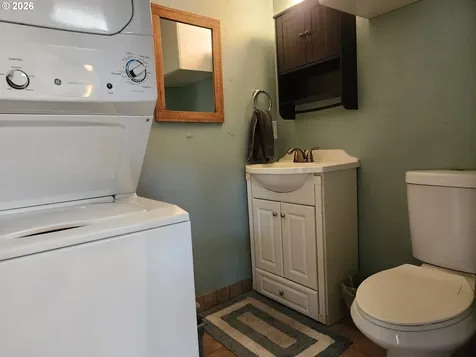 130 NE 12th Avenue Canby OR 97013
