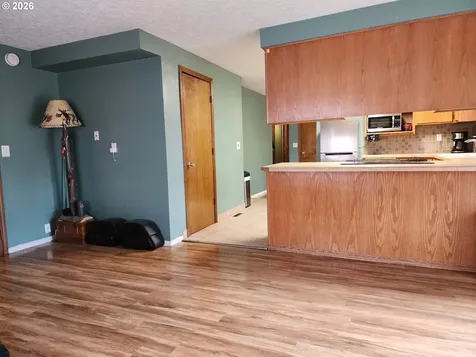 130 NE 12th Avenue Canby OR 97013